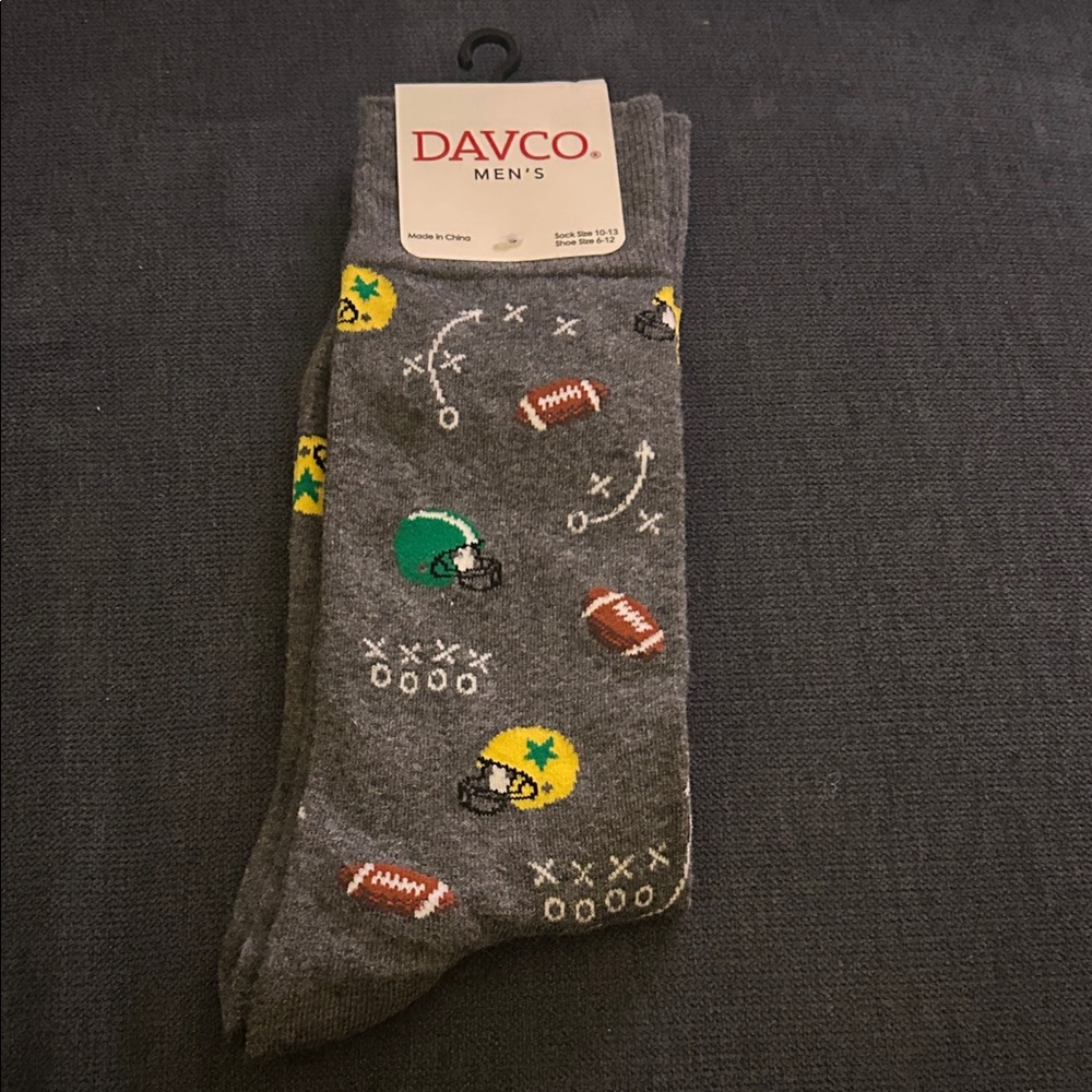Davco Men's Novelty Football Play Pattern Crew Socks - Gray